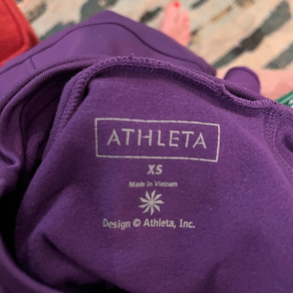 ATHLETA Active Pullover Ladies Size XS Running Sporty Warm Purple Back Pocket - Picture 2 of 8